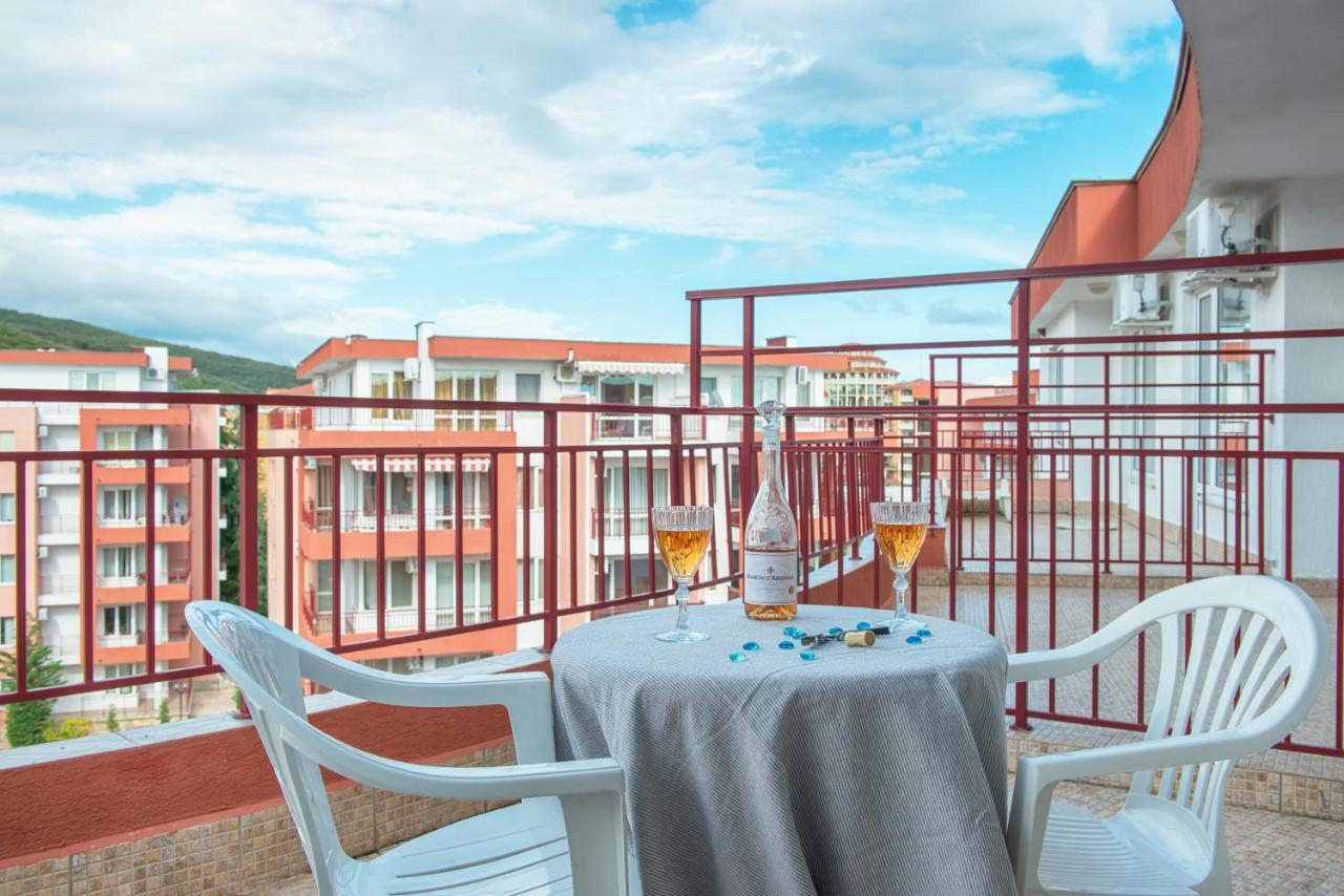 Privilege Beach Apartments Sveti Vlas Eksteriør billede