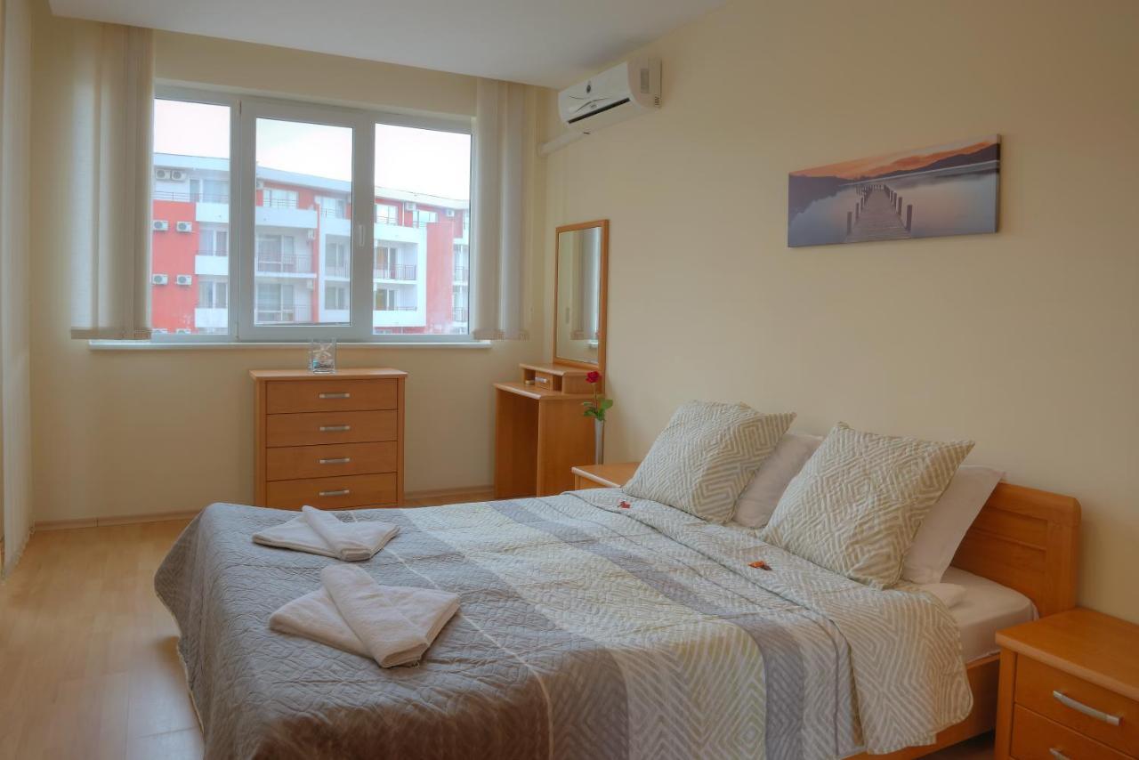 Privilege Beach Apartments Sveti Vlas Eksteriør billede