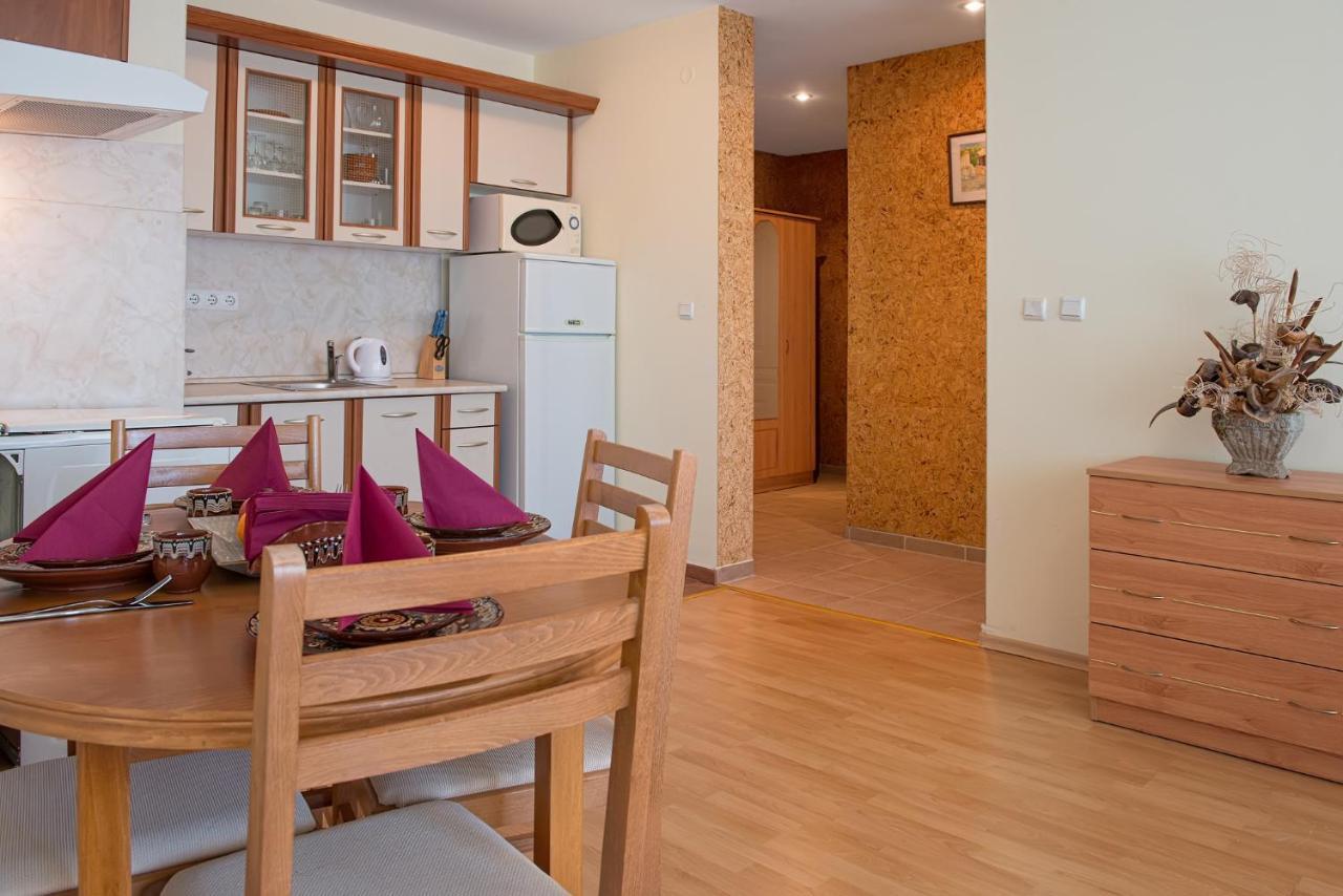Privilege Beach Apartments Sveti Vlas Eksteriør billede