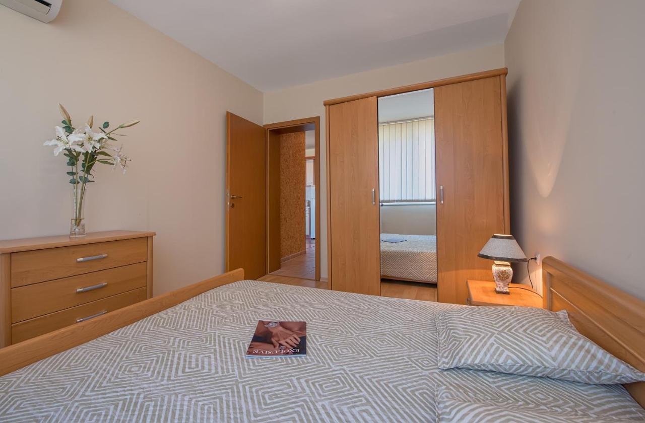 Privilege Beach Apartments Sveti Vlas Eksteriør billede